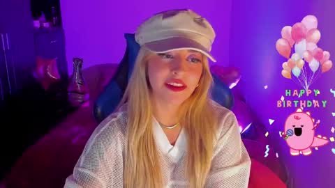 Snapshot of temptationsweet__ chatting on May 2026 08:09:02 AM Sara online show from May 2026 08:09:02 AM