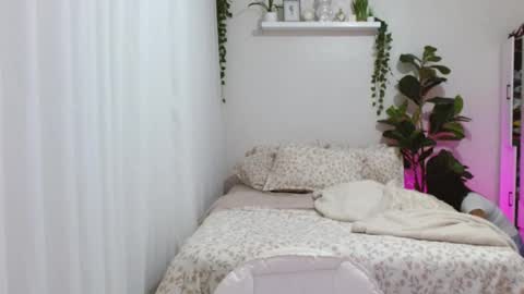 Snapshot of temptessa20 chatting on October 2025 10:12:01 AM temptessa20 online show from October 2025 10:12:01 AM