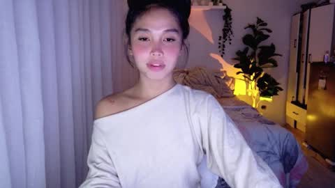 Snapshot of temptessa20 chatting on November 2025 02:17:01 PM temptessa20 online show from November 2025 02:17:01 PM