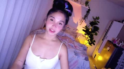 Snapshot of temptessa20 chatting on November 2025 02:34:02 PM temptessa20 online show from November 2025 02:34:02 PM