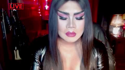 Mistress Coco online show from November 2025 08:09:01 PM