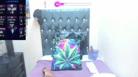 Snapshot of temptressqeen chatting on May 2026 11:07:02 AM temptressqeen online show from May 2026 11:07:02 AM