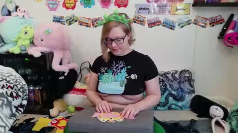 Pixie and Tentacle Overlord online show from February 2026 07:34:02 PM