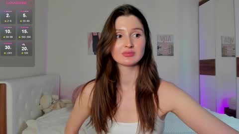 Snapshot of tender_babyy chatting on February 2025 05:26:02 PM Sexy girl Li online show from February 2025 05:26:02 PM