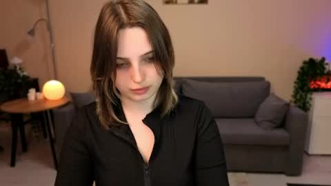 Snapshot of tender_meow chatting on May 2026 07:21:01 PM tender_meow online show from May 2026 07:21:01 PM