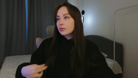 Snapshot of tenderlyboo chatting on April 2026 01:45:01 PM Mia online show from April 2026 01:45:01 PM