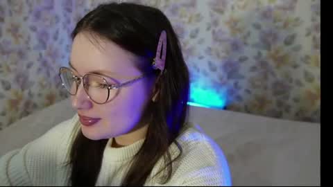 Snapshot of tendre_amelia chatting on June 2026 08:34:02 AM tendre_amelia online show from June 2026 08:34:02 AM