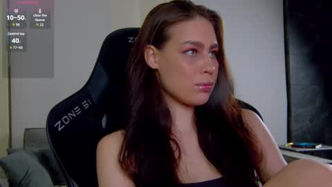 Ulya online show from November 2025 06:55:02 PM