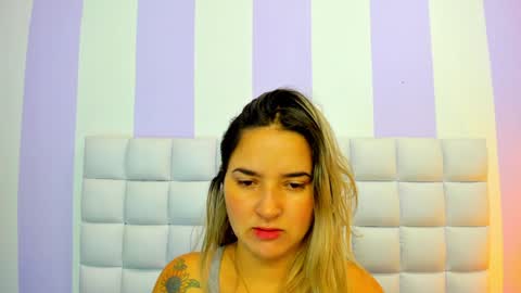 Snapshot of teresasroom_ chatting on January 2025 12:21:01 PM Teresa online show from January 2025 12:21:01 PM