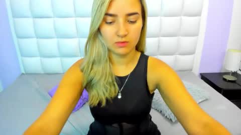 Snapshot of teresasroom_ chatting on September 2025 02:12:01 AM Teresa online show from September 2025 02:12:01 AM