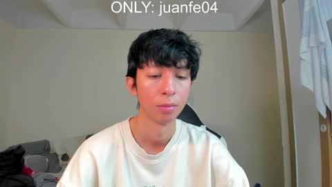 Juanfe  online show from December 2024 01:39:01 AM