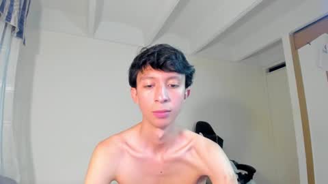 Juanfe  online show from January 2025 04:47:01 AM