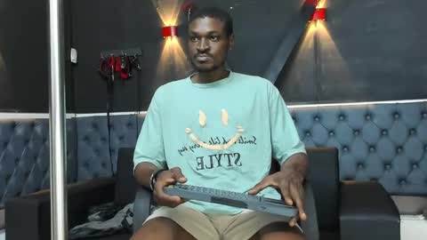 terranze_z online show from November 2025 08:21:02 PM