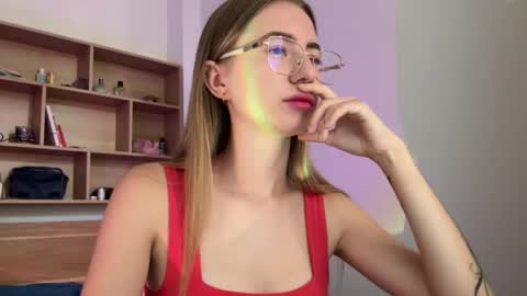 Snapshot of tessa_calmness chatting on April 2026 05:11:01 AM tessa_calmness online show from April 2026 05:11:01 AM