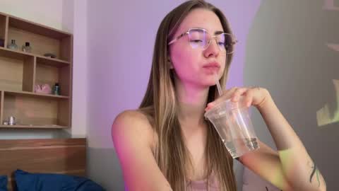 Snapshot of tessa_calmness chatting on April 2026 04:37:01 AM tessa_calmness online show from April 2026 04:37:01 AM