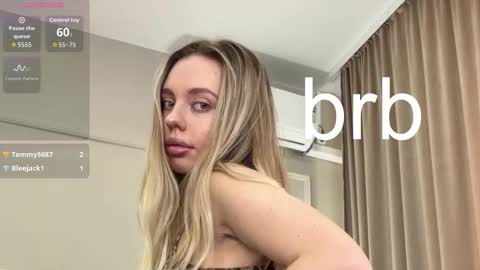 Snapshot of tessaadorablee chatting on March 2026 08:26:33 AM tessaadorablee online show from March 2026 08:26:33 AM