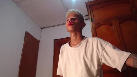 tessachains online show from February 2026 12:06:02 PM