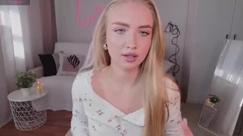 Snapshot of tessahamilton chatting on March 2026 09:26:01 AM TessaHamilton online show from March 2026 09:26:01 AM