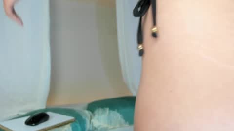 tessalowe online show from April 2026 12:05:02 PM