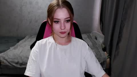 Snapshot of tessawillson chatting on July 2026 09:41:01 AM Tessa online show from July 2026 09:41:01 AM