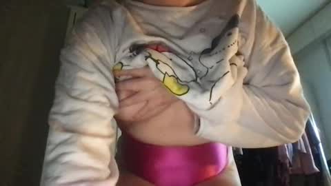 Tessy Ultra online show from October 2025 11:40:01 AM