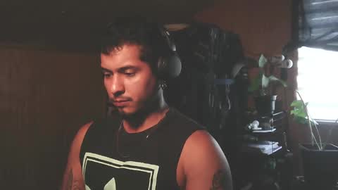 Snapshot of testotease chatting on December 2024 06:15:02 PM Milo online show from December 2024 06:15:02 PM