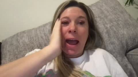 Daphne Summers online show from December 2025 05:43:02 PM