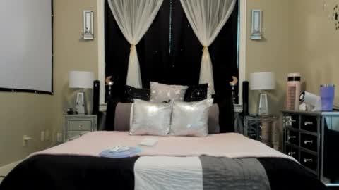 Snapshot of texaspeach69 chatting on March 2026 09:20:02 PM peachy online show from March 2026 09:20:02 PM