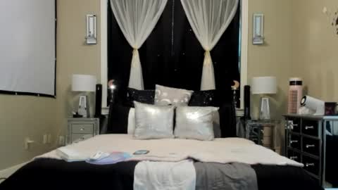 Snapshot of texaspeach69 chatting on April 2026 06:43:01 PM peachy online show from April 2026 06:43:01 PM