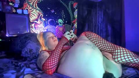 Snapshot of texaspregogrllll chatting on November 2025 11:27:02 PM TEXASGIRLLLL online show from November 2025 11:27:02 PM