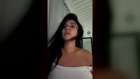 tezza smith online show from June 2026 12:53:02 AM