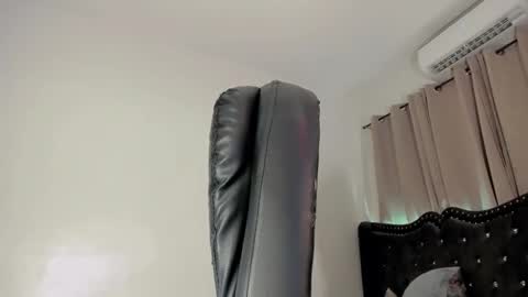 Snapshot of tgirl_luna69 chatting on April 2026 06:14:02 PM Luna online show from April 2026 06:14:02 PM