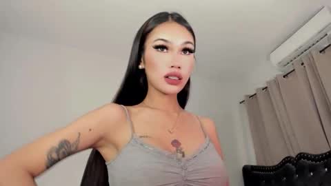Snapshot of tgirl_luna69 chatting on May 2026 08:44:02 AM Luna online show from May 2026 08:44:02 AM