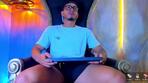 thaddeus king online show from November 2025 10:53:02 PM