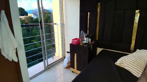 Snapshot of thaisadara24 chatting on March 2026 11:05:02 PM T H A I S online show from March 2026 11:05:02 PM
