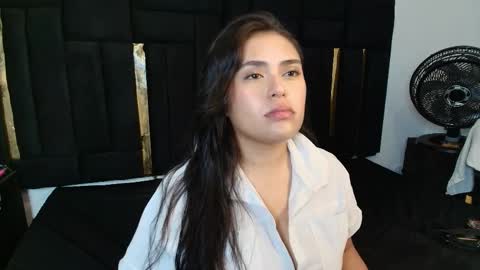 Snapshot of thaisadara24 chatting on April 2026 11:57:02 PM T H A I S online show from April 2026 11:57:02 PM