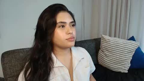 Snapshot of thaisadara24 chatting on May 2026 10:05:02 PM T H A I S online show from May 2026 10:05:02 PM