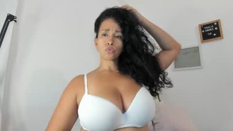 Thalia Gomex online show from September 2025 08:44:01 PM