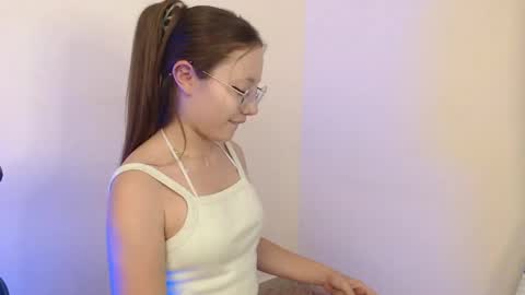 Snapshot of thalia_anderson chatting on September 2025 02:54:02 AM Thalia Anderson online show from September 2025 02:54:02 AM