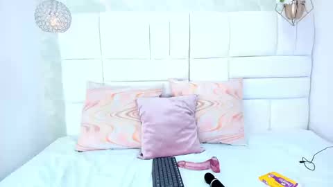 Thalia Nichols online show from March 2026 10:38:02 PM