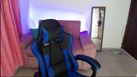 Snapshot of thalianabrunette chatting on November 2025 01:27:02 AM Thaliana0498 online show from November 2025 01:27:02 AM