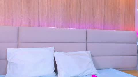 Snapshot of thalianarosse chatting on April 2026 04:20:02 AM thalianarosse online show from April 2026 04:20:02 AM