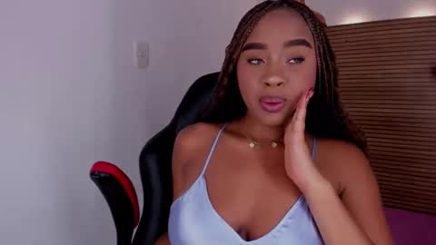 thaliaocean online show from September 2025 04:06:02 AM