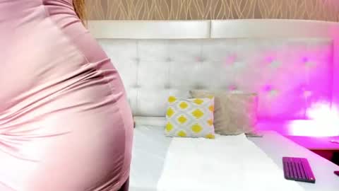 Snapshot of thaliawest chatting on June 2026 11:52:02 AM ThaliaWest online show from June 2026 11:52:02 AM