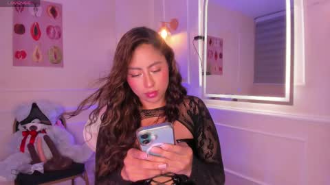 Snapshot of thamaragen_ chatting on April 2026 02:33:01 AM tamara gen online show from April 2026 02:33:01 AM