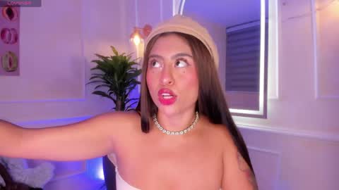 Snapshot of thamaragen_ chatting on April 2026 11:18:02 PM tamara gen online show from April 2026 11:18:02 PM