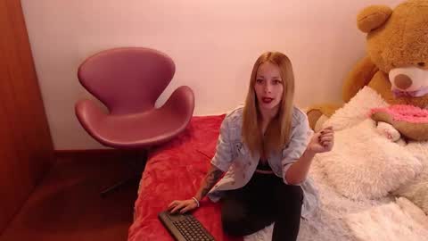 Snapshot of thamarajane1 chatting on September 2025 12:49:02 PM online show from September 2025 12:49:02 PM