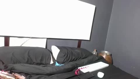 thamtsho1108 online show from September 2025 07:14:02 PM