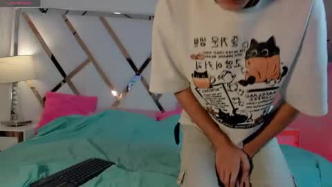 thanier_18 online show from May 2026 07:55:02 PM