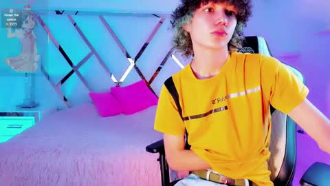 thanier_18 online show from May 2026 07:07:01 PM